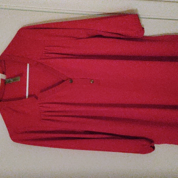 COPY - Red Whisper Women's Large 100%polyester V neck / 2 buttons in front.Gent… - Picture 1 of 3